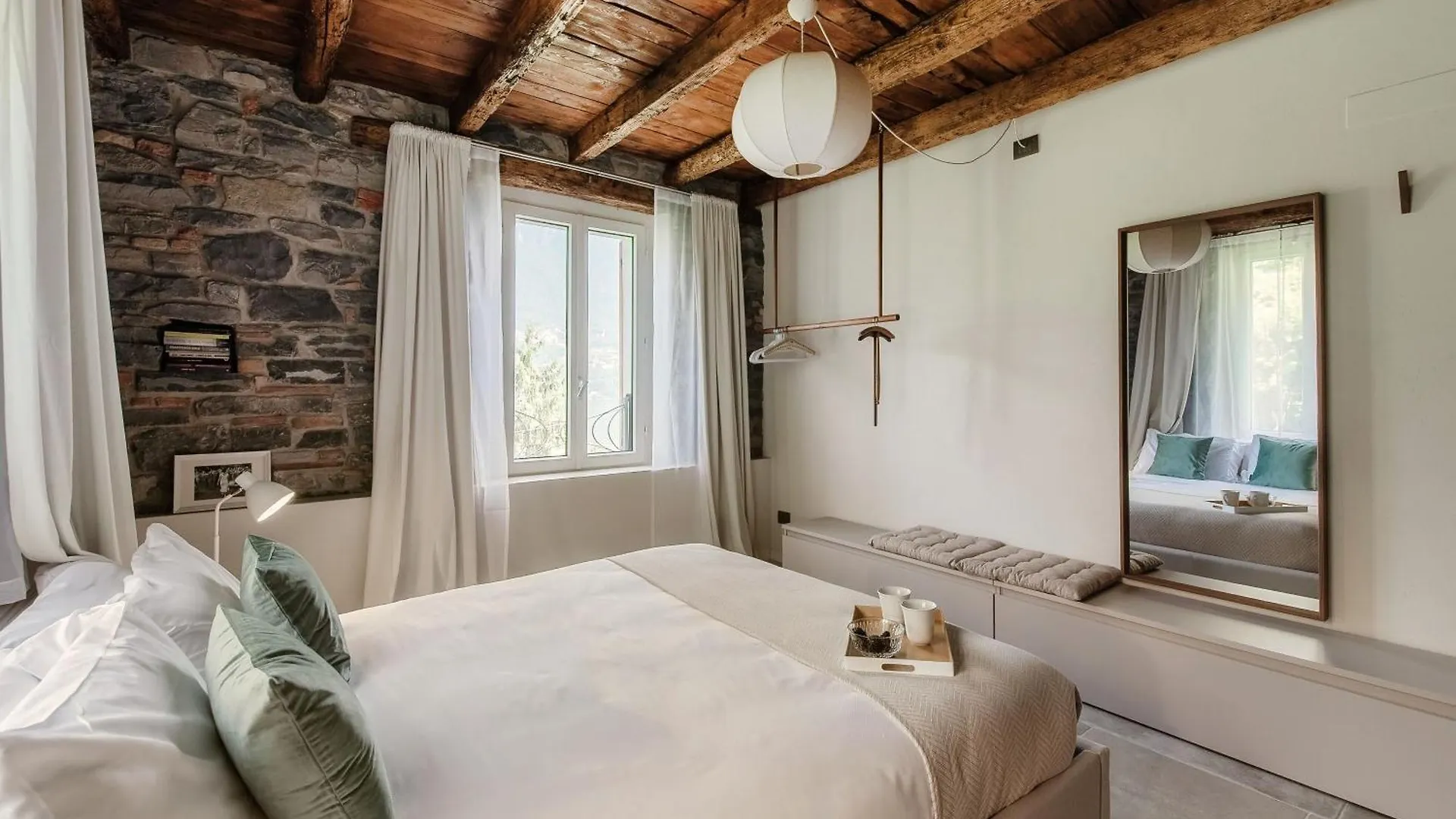 Ama'Ca Dulza - By Myhomeincomo Laglio İtalya