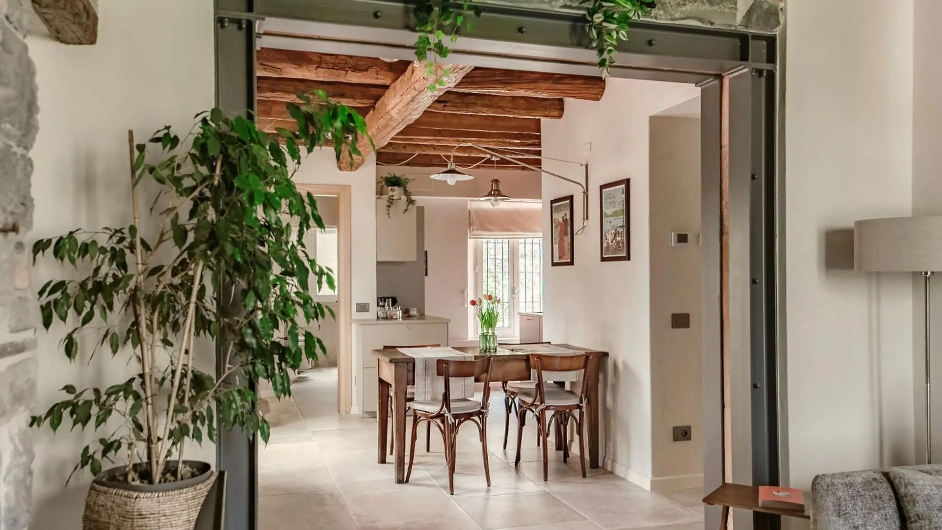 Ama'Ca Dulza - By Myhomeincomo Laglio Daire