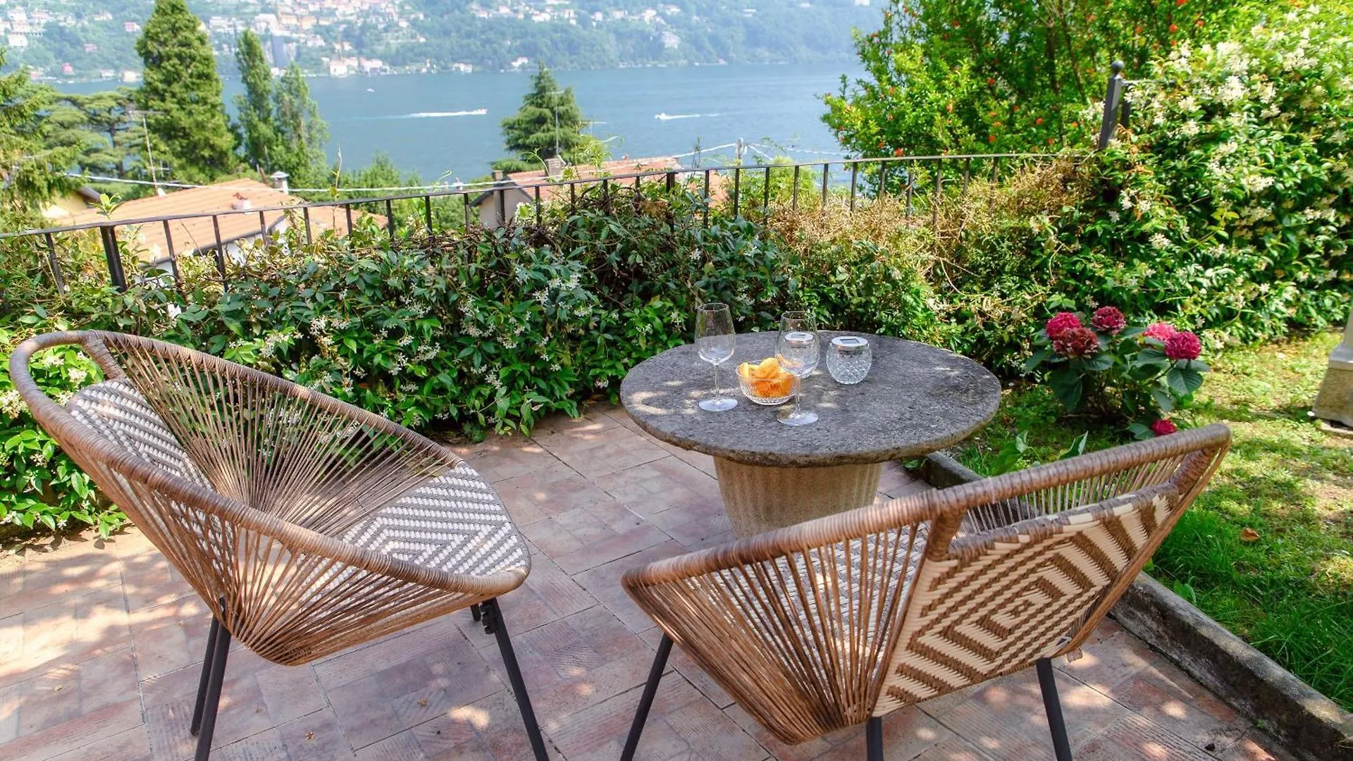 Daire Ama'Ca Dulza - By Myhomeincomo Laglio İtalya